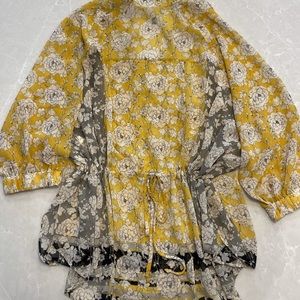 CAbi Gather Blouse Spring ‘20 Small